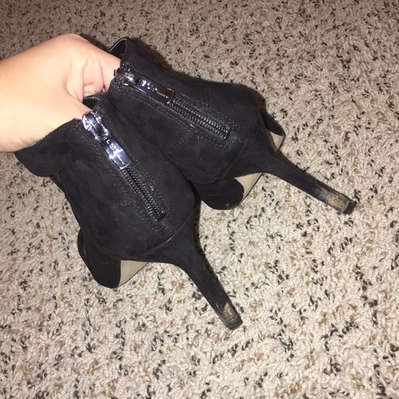 BCBG Generation black lace up heels - Picture 3 of 4